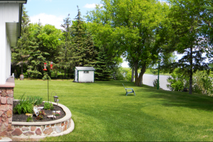 Selkirk BridgeView Bed and Breakfast - Outside Red River